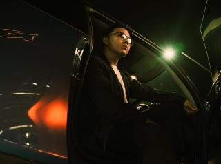 Tinggalkan Lagu Galau, Igan Andhika Hadirkan Warna RnB di Single “Satu-Satunya”